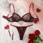 black bra red love 4