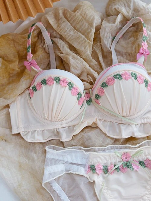 Blush Petal Embroidered Lingerie Set – Cream Floral Lace Bra & Panty